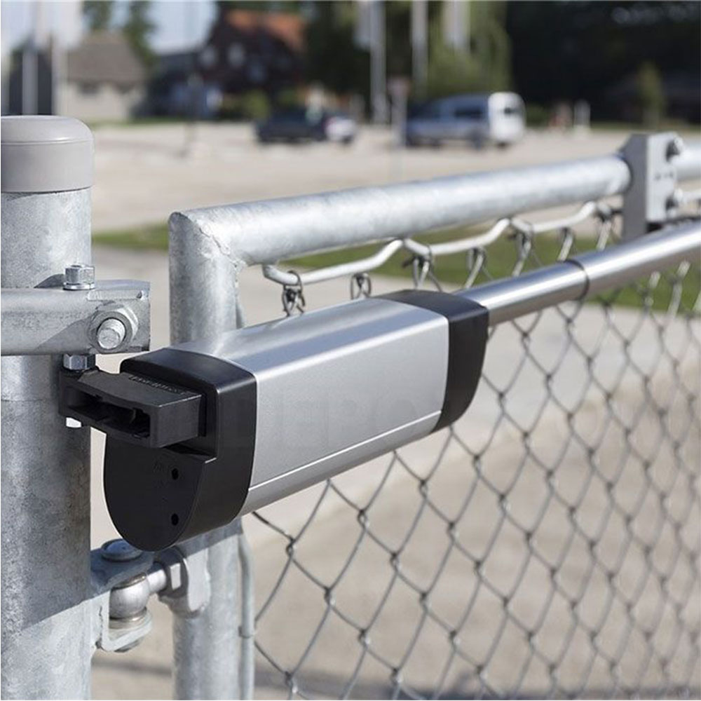 locinox-samson-2-on-gate-1